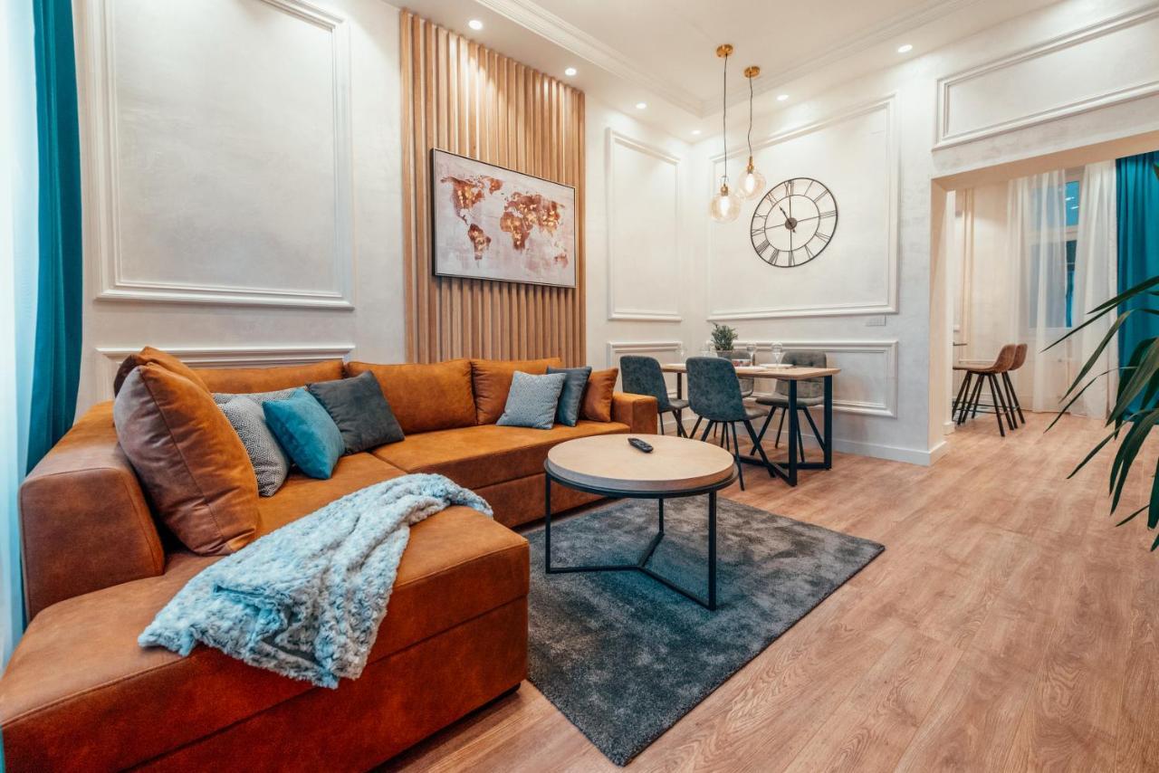 Miha Luxury Apartment Belgrado Esterno foto